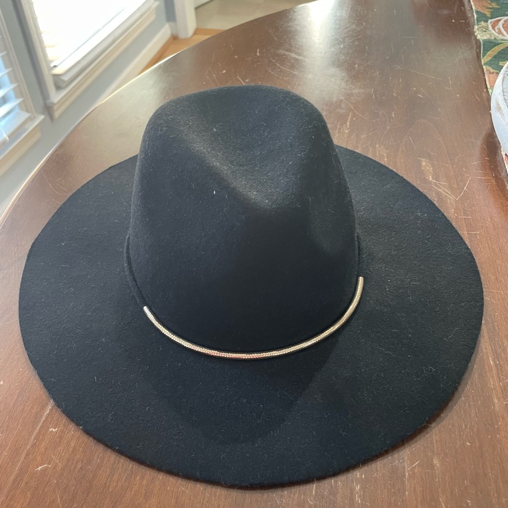 Black hat